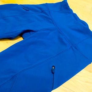 Lulu lemons vibrant blue leggings